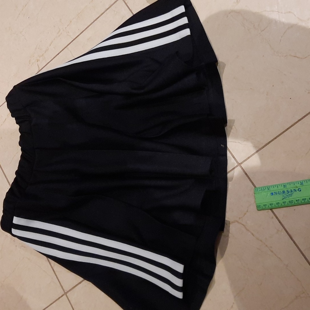 AUTHENTIC VARSITY PROFESSIONAL CHEERLEADER SKIRT SEXY BLACK WHITE MED